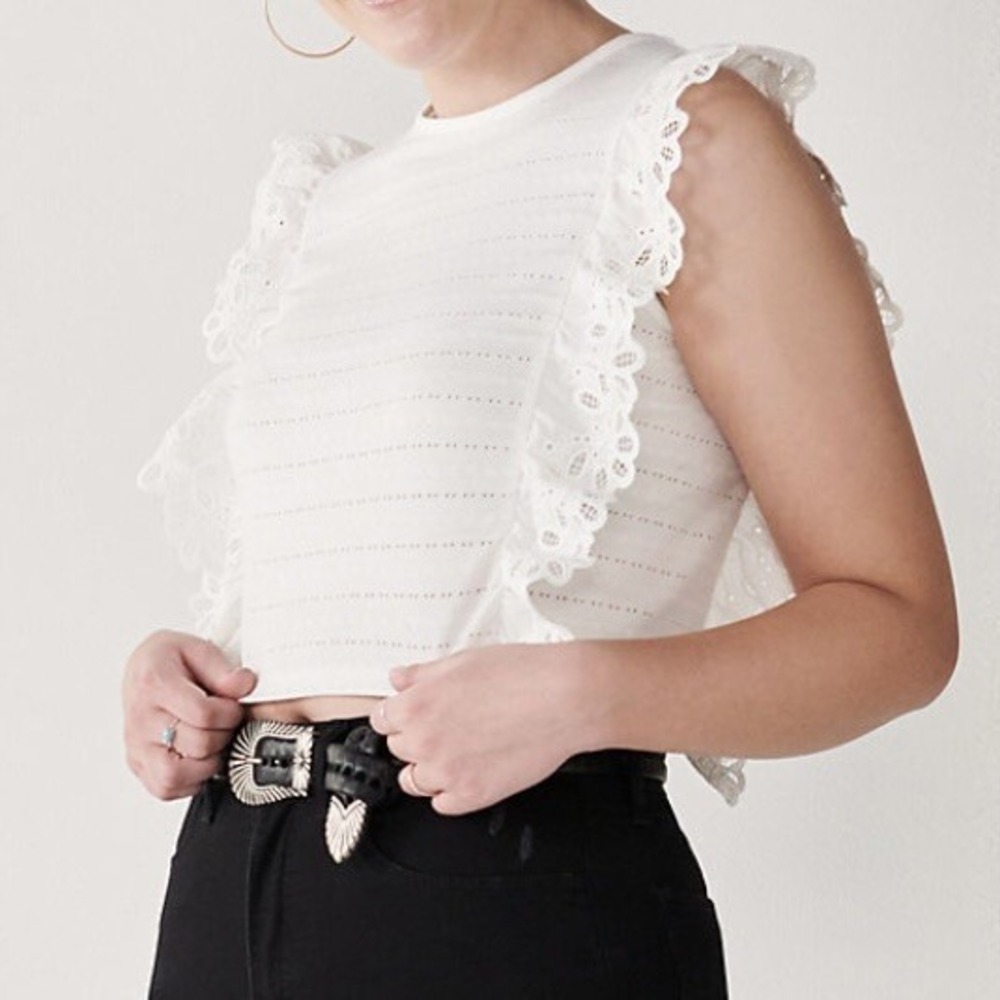 SO Juniors Broderie Frill Top Large New with Tags White Ruffled Shoulders Cute